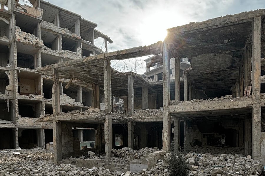 2025/03/11Children among over 1,000 people killed in renewed fighting in Syria, 45,000 displaced