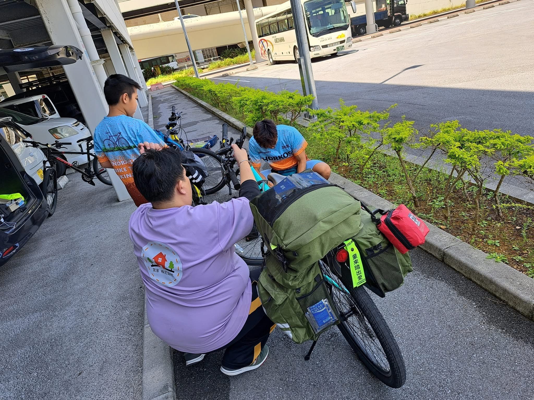 Along his journey, Horkos received heartfelt blessings from Japanese locals that filled him with love-min