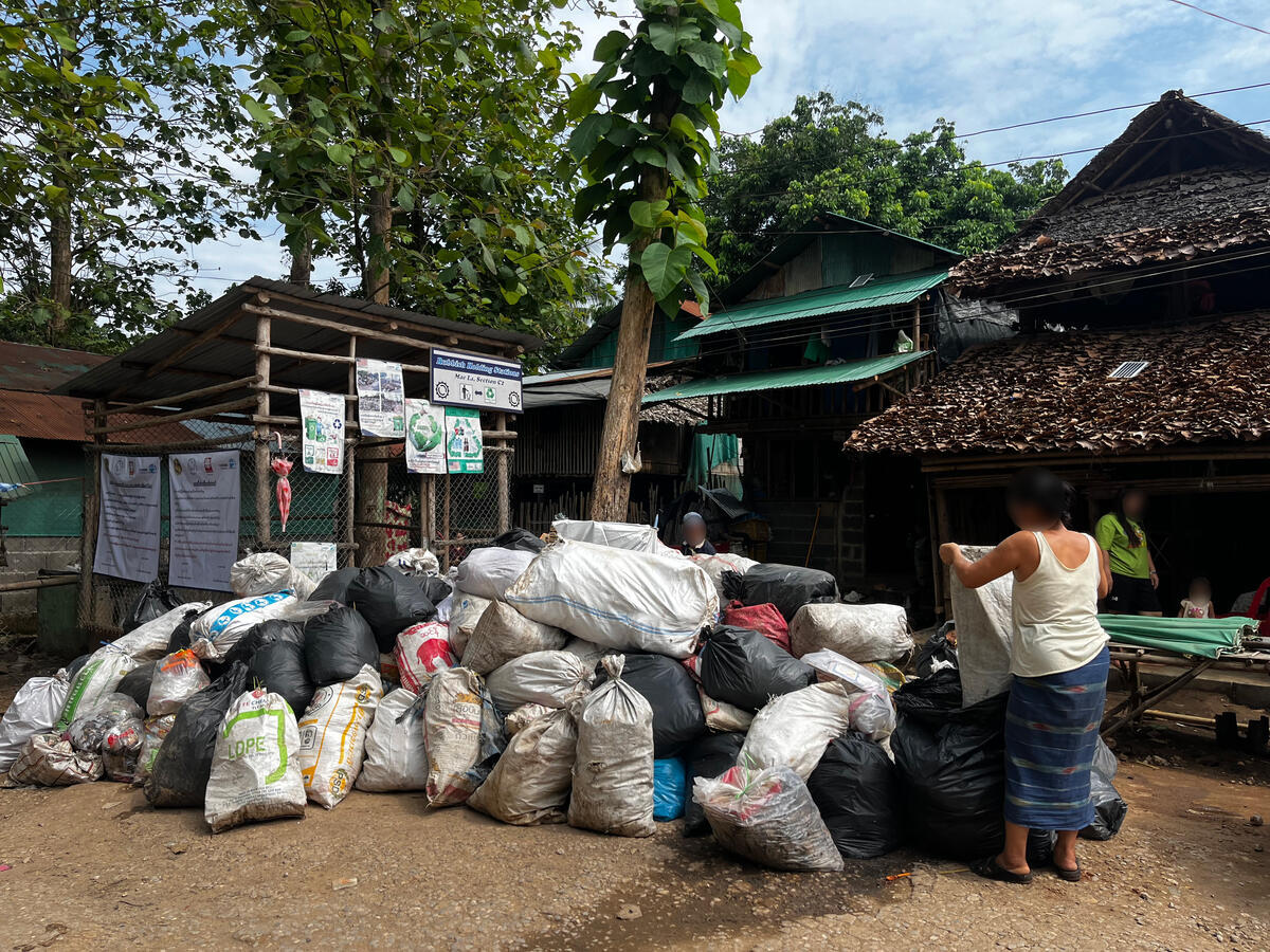 2025/04/03Food cuts and an earthquake bring double the devastation for children in Thai refugee camps 